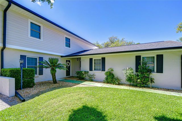 11912 RIVERHILLS DRIVE, Tampa, FL 33617