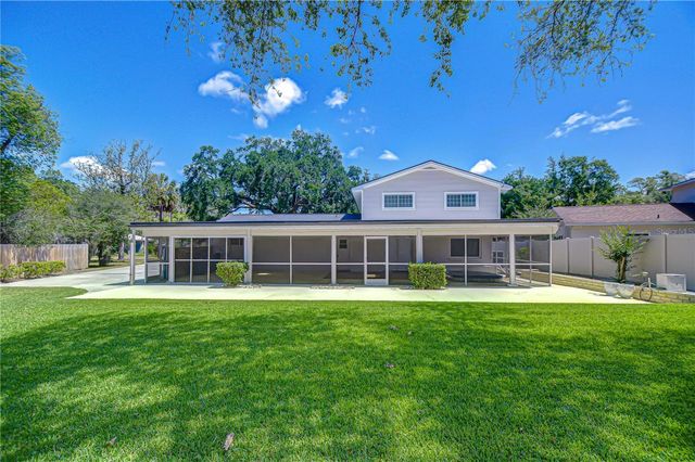 11912 RIVERHILLS DRIVE, Tampa, FL 33617