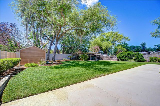 11912 RIVERHILLS DRIVE, Tampa, FL 33617