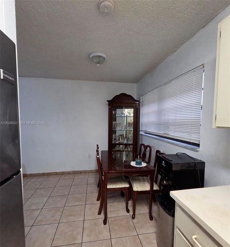 2560 W 60th St 104, Hialeah, FL 33016