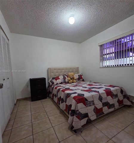 2560 W 60th St 104, Hialeah, FL 33016