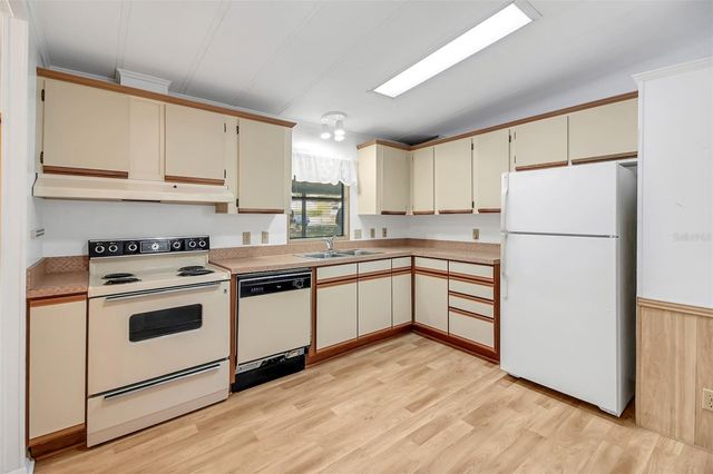 13102 PLUM LAKE CIRCLE, Minneola, FL 34715