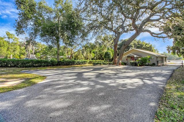 13102 PLUM LAKE CIRCLE, Minneola, FL 34715