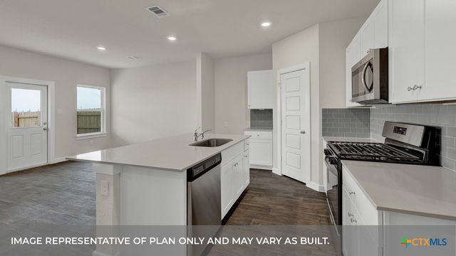 252 FLORA VISTA Street, San Marcos, TX 78666