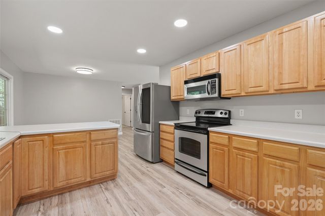 111 Natures Trail, Clyde, NC 28721