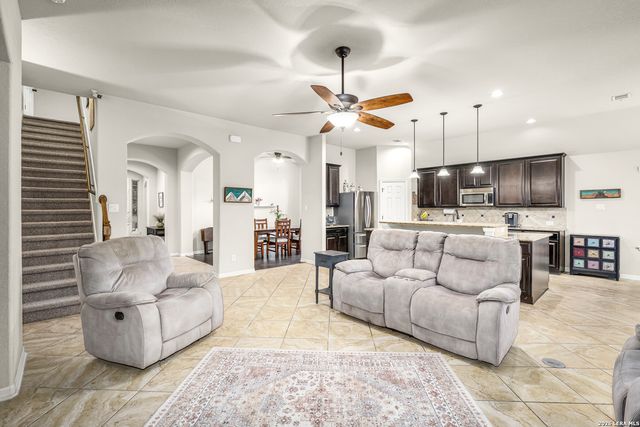 824 Water Oak, Schertz, TX 78154