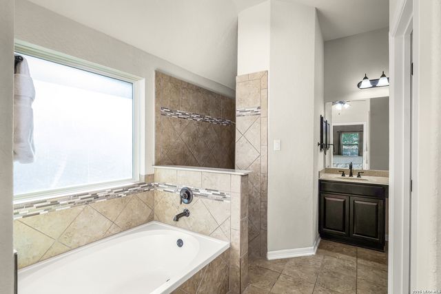 824 Water Oak, Schertz, TX 78154