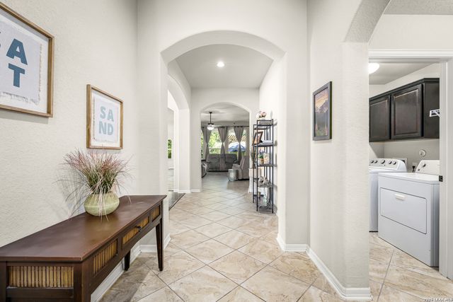 824 Water Oak, Schertz, TX 78154