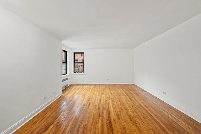 15 Oliver St Apt 3C, New York City, NY 11209