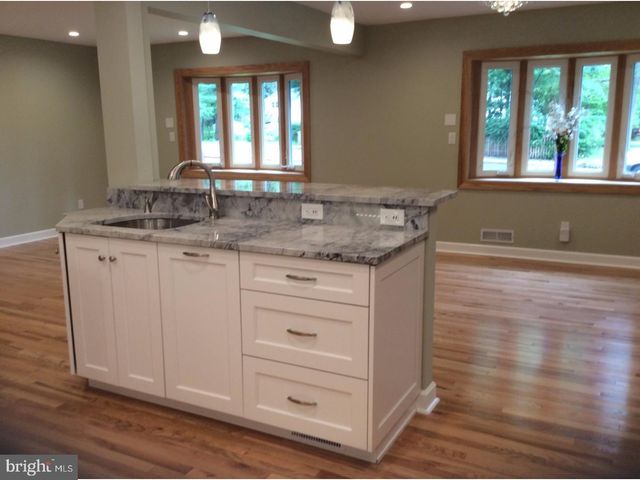 55 MONTGOMERY ST, Princeton Junction, NJ 08550