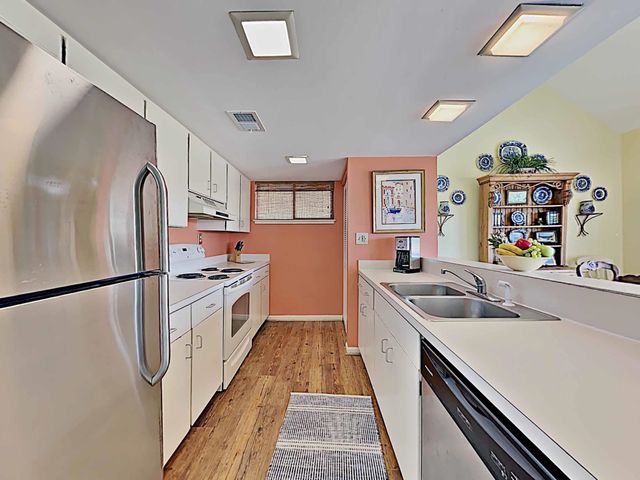 54 Spartina Ct Unit 12, Pawleys Island, SC 29585
