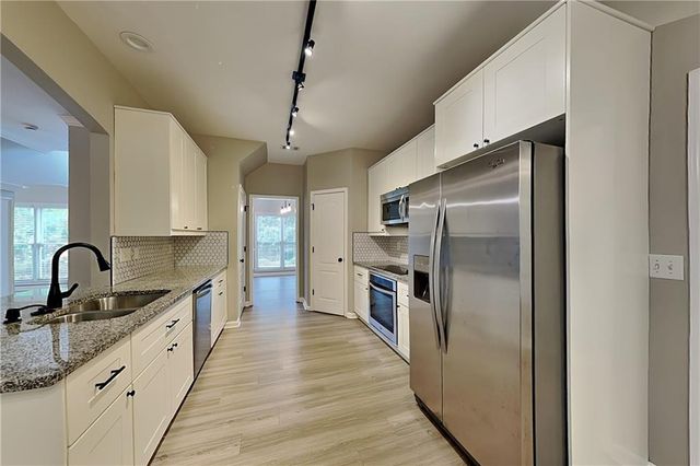 3174 Vickery Drive NE, Marietta, GA 30066