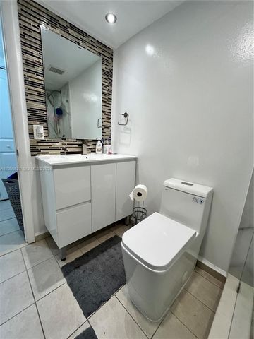 5580 W 26th Ct 204, Hialeah, FL 33016