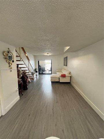 5580 W 26th Ct 204, Hialeah, FL 33016