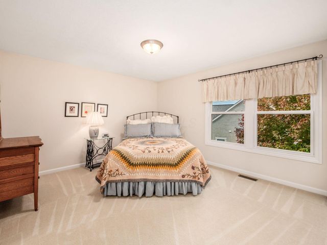 210 Tinley Park Circle, Delaware, OH 43015