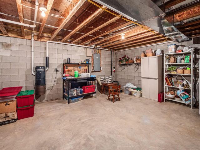 210 Tinley Park Circle, Delaware, OH 43015