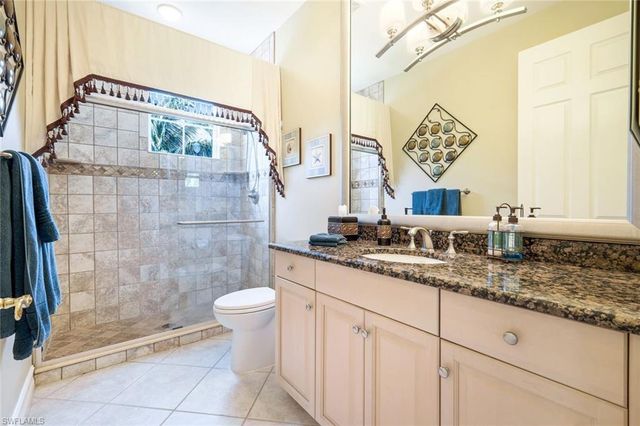 2826 Tiburon BLVD E 103, Naples, FL 34109