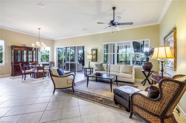 2826 Tiburon BLVD E 103, Naples, FL 34109
