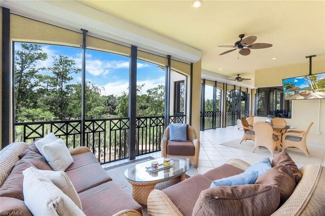 2826 Tiburon BLVD E 103, Naples, FL 34109