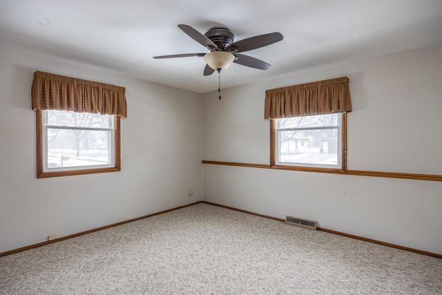 524 MICHAEL STREET, Combined Locks, WI 54113