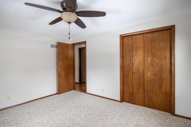 524 MICHAEL STREET, Combined Locks, WI 54113