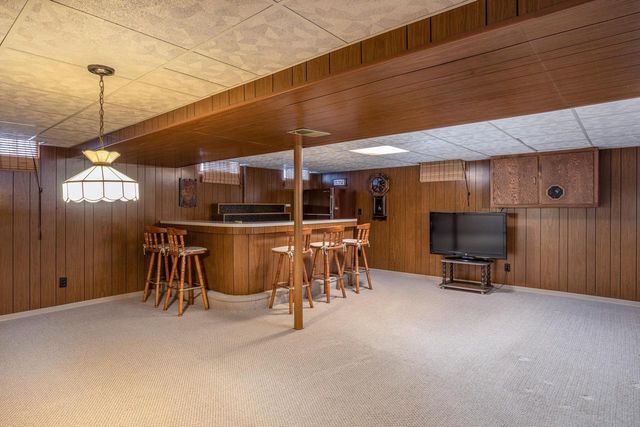 524 MICHAEL STREET, Combined Locks, WI 54113