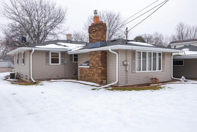 524 MICHAEL STREET, Combined Locks, WI 54113