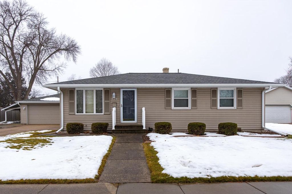 524 MICHAEL STREET, Combined Locks, WI 54113