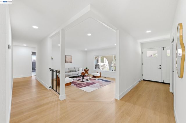 540 Hamilton Way, Pleasanton, CA 94566