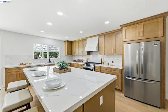 540 Hamilton Way, Pleasanton, CA 94566