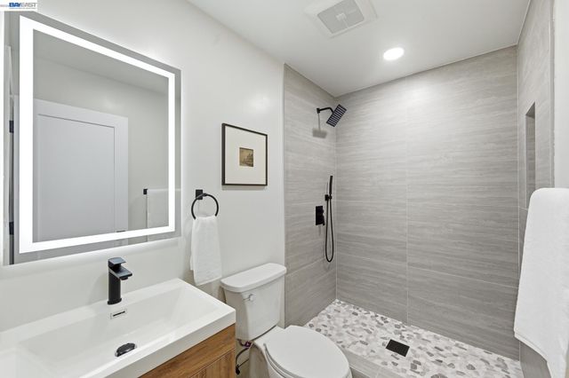 540 Hamilton Way, Pleasanton, CA 94566