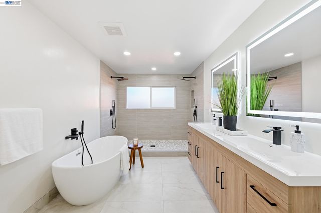 540 Hamilton Way, Pleasanton, CA 94566