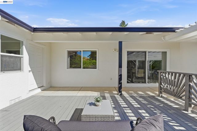 540 Hamilton Way, Pleasanton, CA 94566