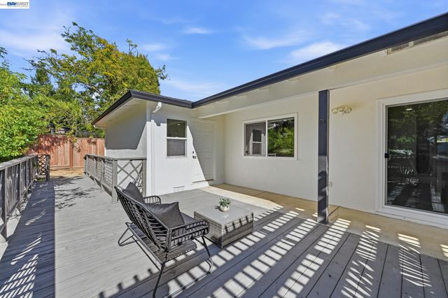 540 Hamilton Way, Pleasanton, CA 94566
