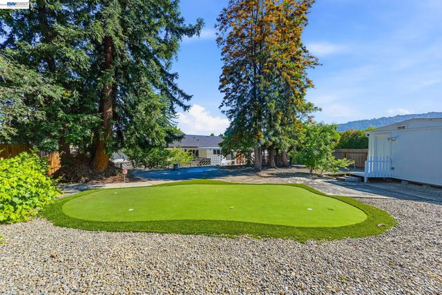 540 Hamilton Way, Pleasanton, CA 94566
