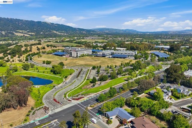 540 Hamilton Way, Pleasanton, CA 94566