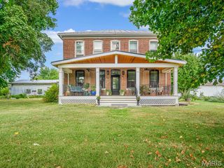 5850 Maeystown Road, Waterloo, IL 62298