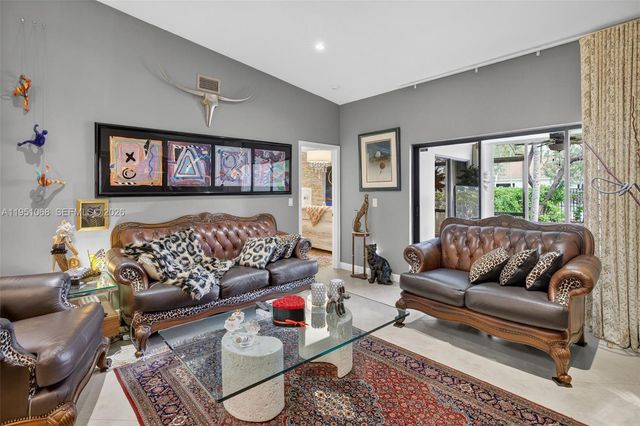 21248 Harbor Way 243-24, Aventura, FL 33180