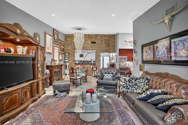 21248 Harbor Way 243-24, Aventura, FL 33180