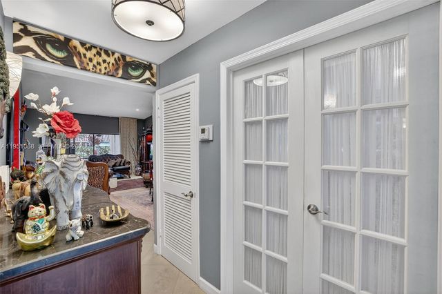 21248 Harbor Way 243-24, Aventura, FL 33180