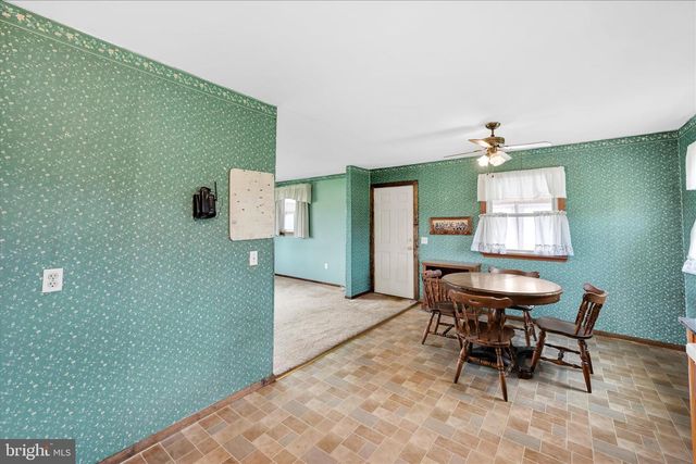 417 MOUNT ZION RD, Carlisle, PA 17015