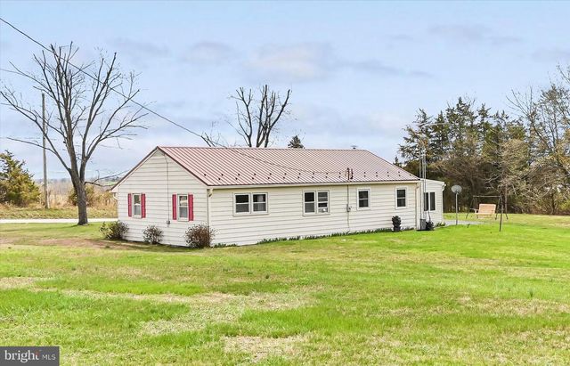417 MOUNT ZION RD, Carlisle, PA 17015