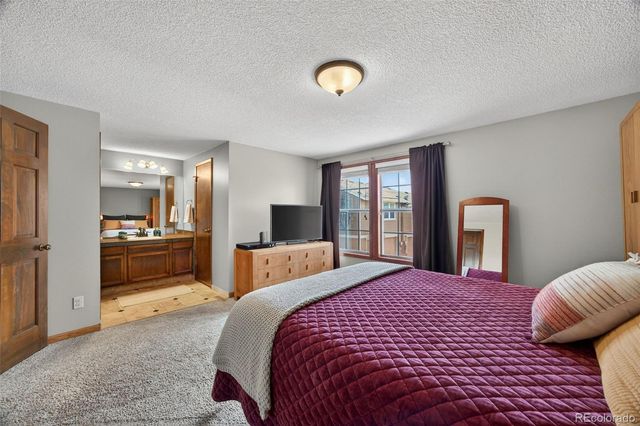 4316 S Blackhawk Way, Aurora, CO 80015