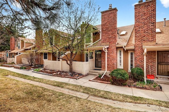 4316 S Blackhawk Way, Aurora, CO 80015