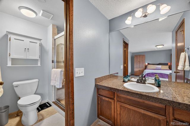 4316 S Blackhawk Way, Aurora, CO 80015