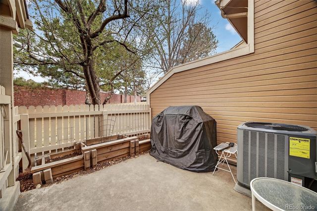 4316 S Blackhawk Way, Aurora, CO 80015