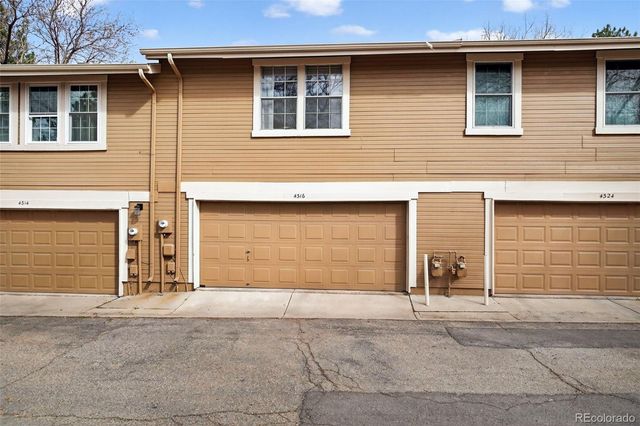 4316 S Blackhawk Way, Aurora, CO 80015