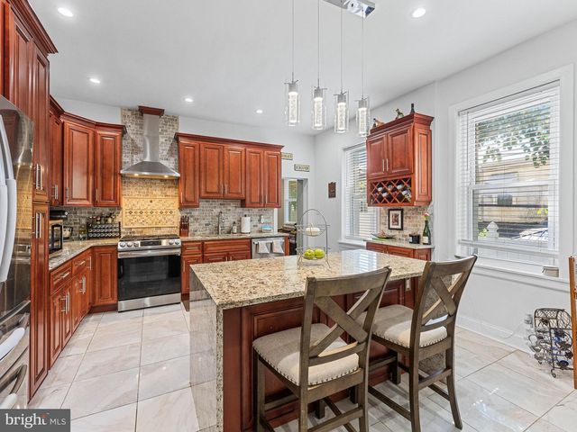 4243 PENN ST, Philadelphia, PA 19124