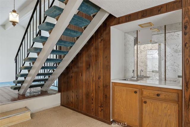 10042 Sprit Circle, Huntington Beach, CA 92646