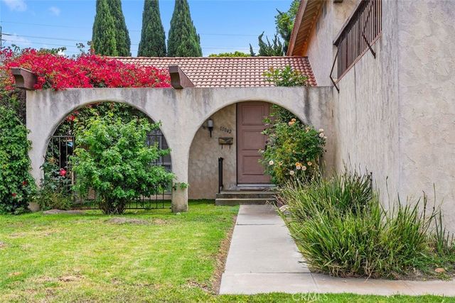10042 Sprit Circle, Huntington Beach, CA 92646